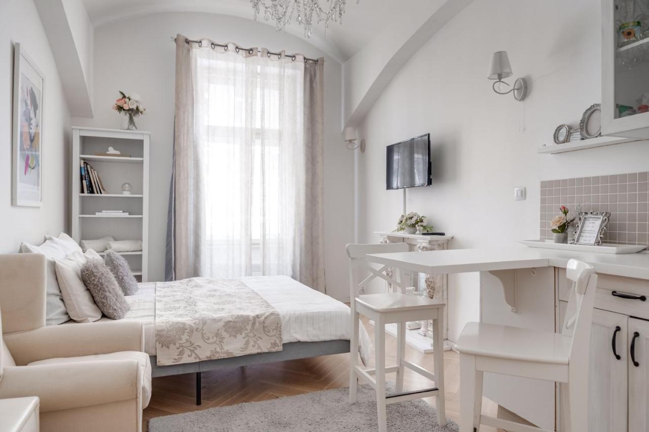 Apartments With The Lions Prague Extérieur photo